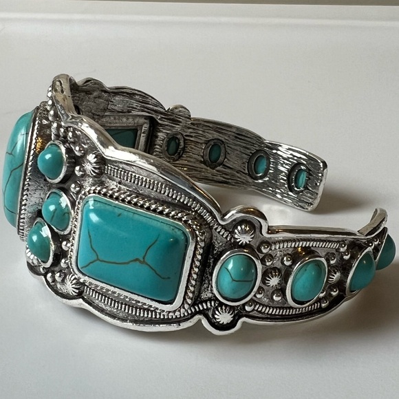 Western Turquoise Cuff Bangle Bracelet - Picture 3 of 5